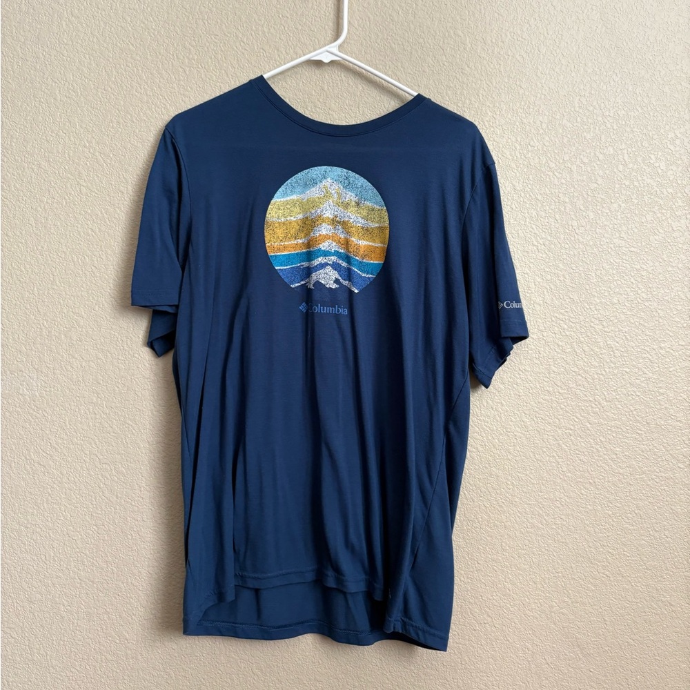 Columbia Men's Navy and Gold Graphic Tee